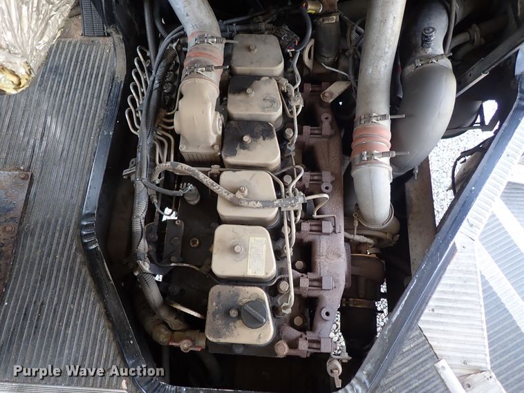 image for item DE0934 1995 Blue Bird TC2000 school bus