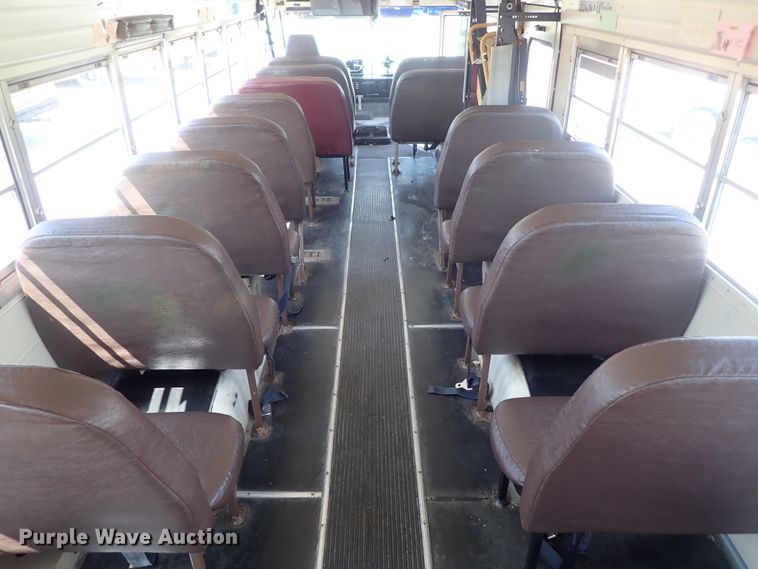 image for item DE0934 1995 Blue Bird TC2000 school bus