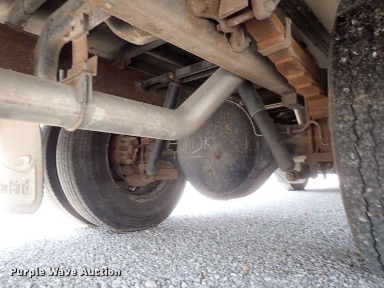 image for item DE0934 1995 Blue Bird TC2000 school bus