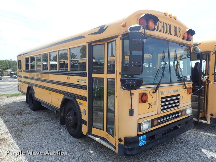 image for item DE0935 1995 Blue Bird TC2000 school bus