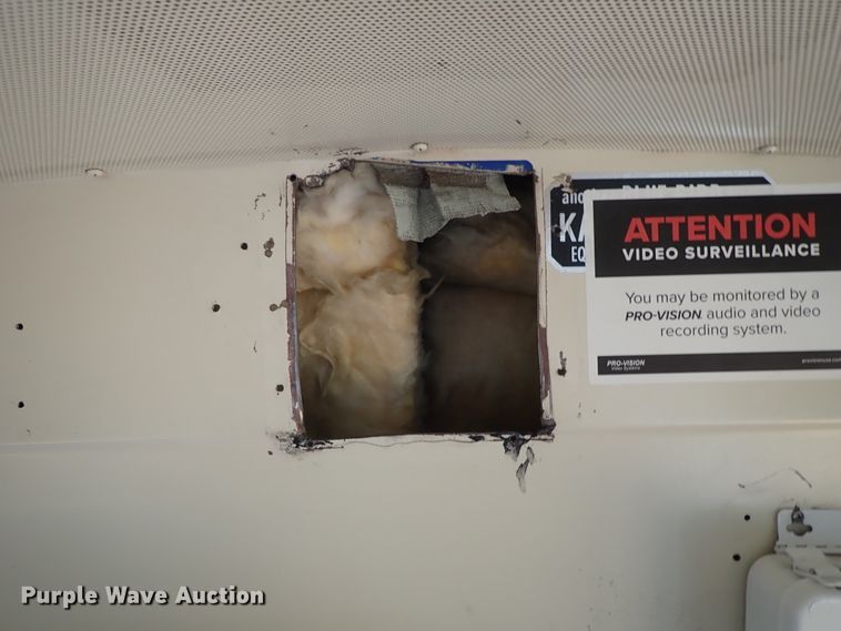 image for item DE0935 1995 Blue Bird TC2000 school bus