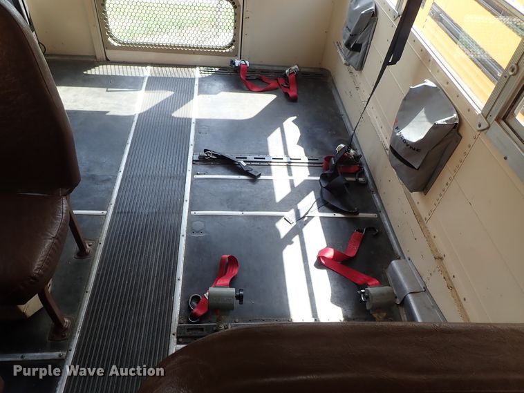 image for item DE0935 1995 Blue Bird TC2000 school bus