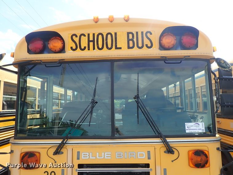 image for item DE0935 1995 Blue Bird TC2000 school bus