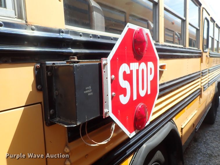 image for item DE0935 1995 Blue Bird TC2000 school bus