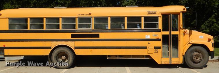 image for item DE4087 2001 Freightliner FS65 Thomas school bus