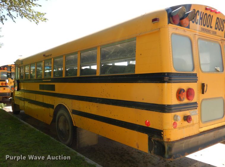 image for item DE4087 2001 Freightliner FS65 Thomas school bus