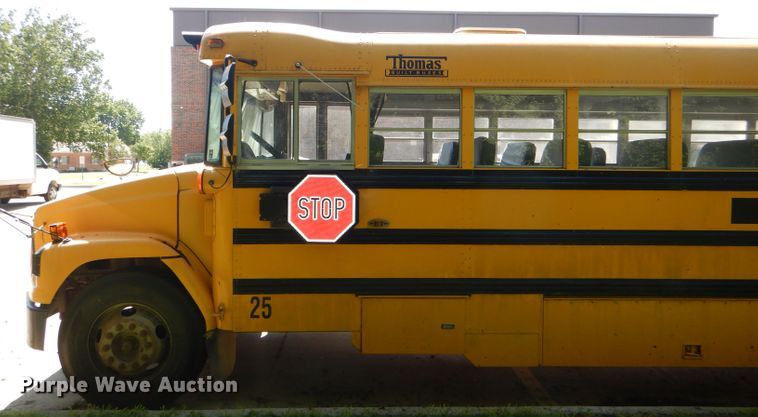 image for item DE4087 2001 Freightliner FS65 Thomas school bus