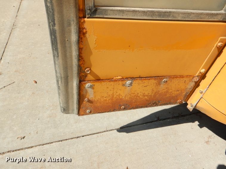 image for item DE4087 2001 Freightliner FS65 Thomas school bus