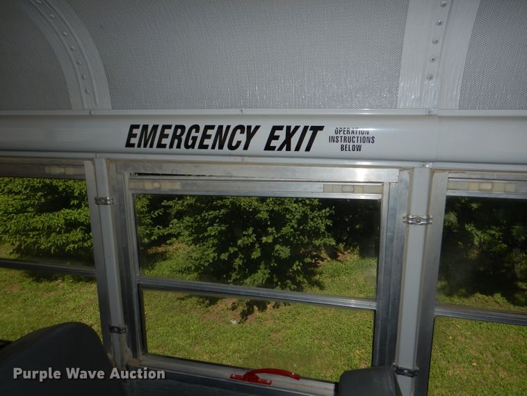 image for item DE4087 2001 Freightliner FS65 Thomas school bus