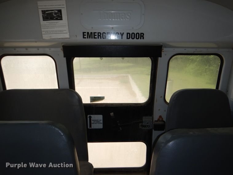 image for item DE4087 2001 Freightliner FS65 Thomas school bus