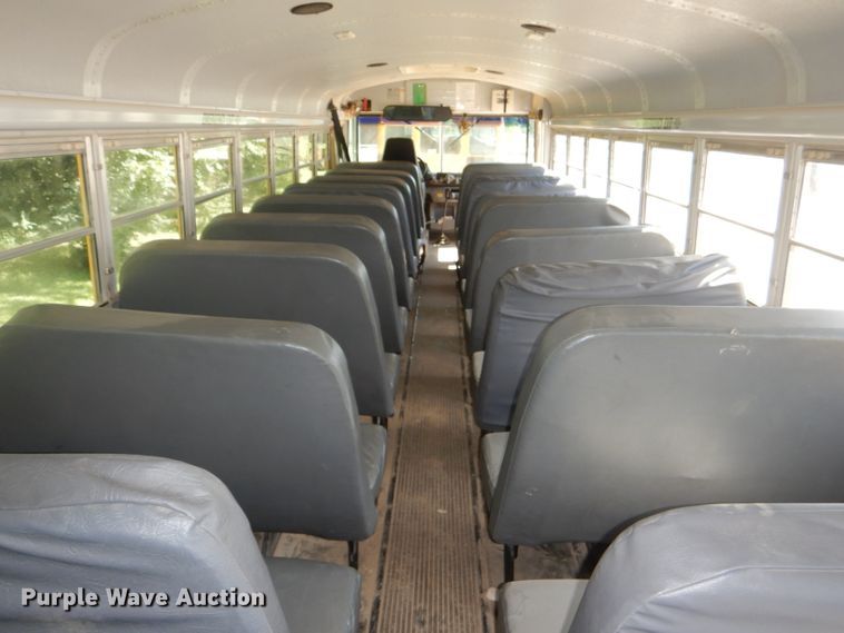 image for item DE4087 2001 Freightliner FS65 Thomas school bus