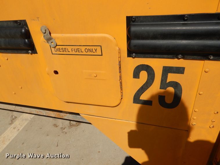 image for item DE4087 2001 Freightliner FS65 Thomas school bus