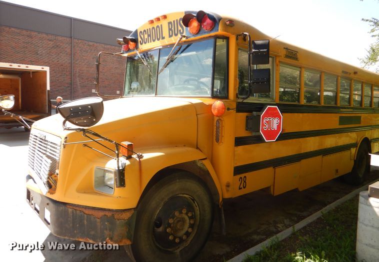 image for item DE4088 2001 Freightliner FS65 Thomas school bus