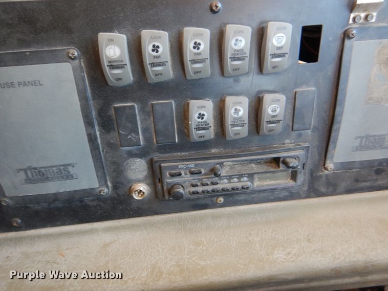 image for item DE4088 2001 Freightliner FS65 Thomas school bus