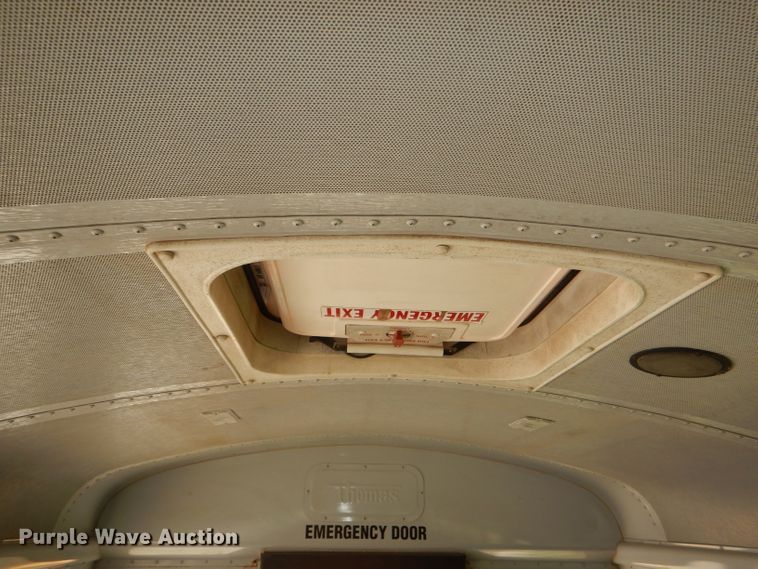 image for item DE4088 2001 Freightliner FS65 Thomas school bus