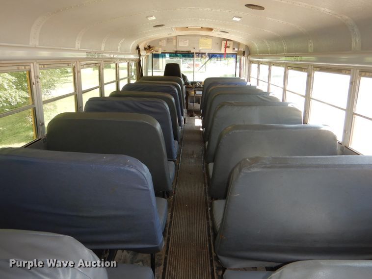 image for item DE4088 2001 Freightliner FS65 Thomas school bus