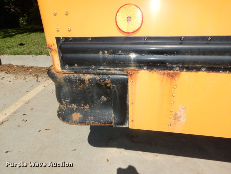 image for item DE4088 2001 Freightliner FS65 Thomas school bus