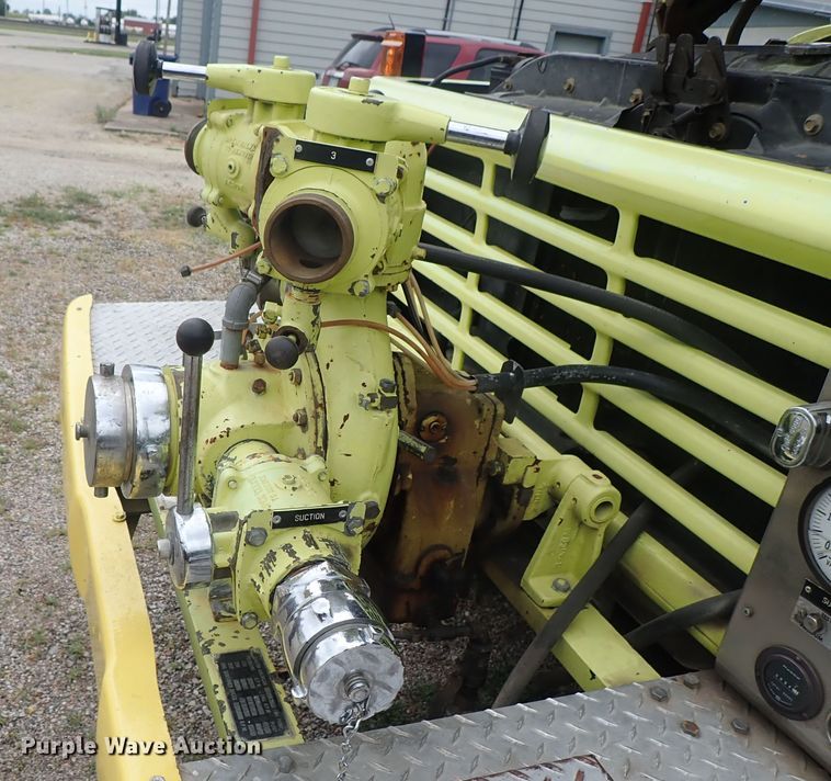 image for item DE5552 1978 Ford F700 fire truck