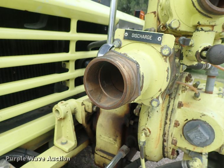 image for item DE5552 1978 Ford F700 fire truck