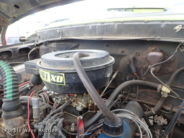 image for item DE5552 1978 Ford F700 fire truck