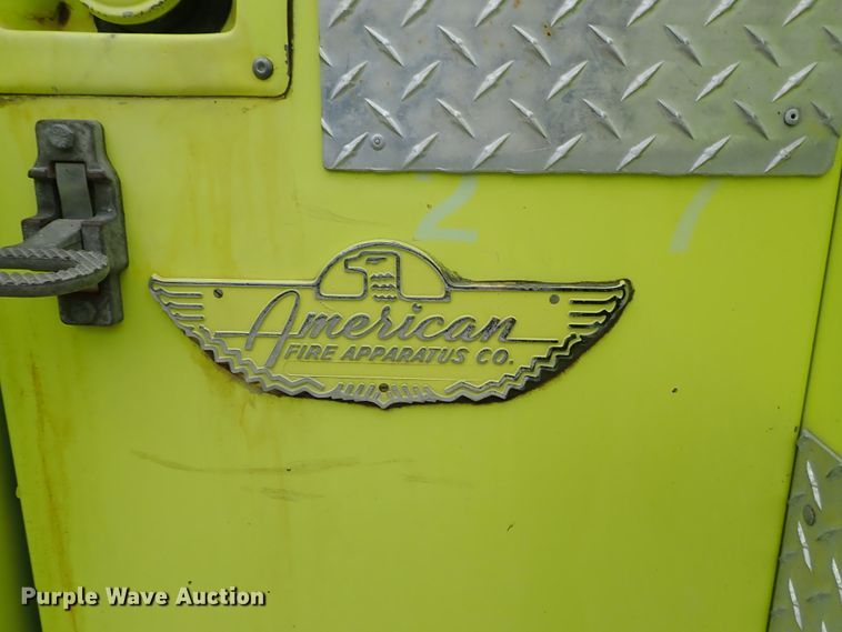image for item DE5552 1978 Ford F700 fire truck
