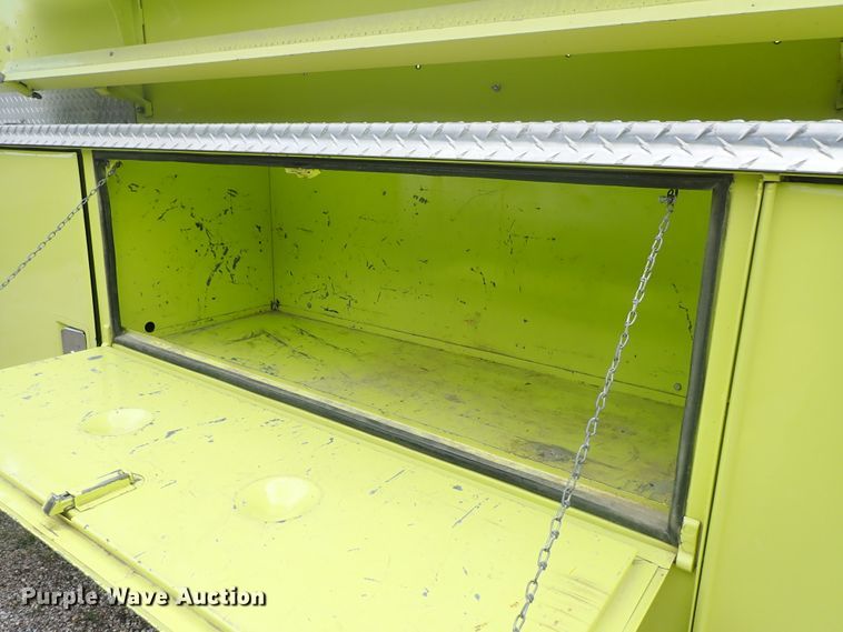 image for item DE5552 1978 Ford F700 fire truck