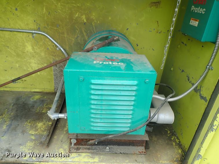 image for item DE5552 1978 Ford F700 fire truck