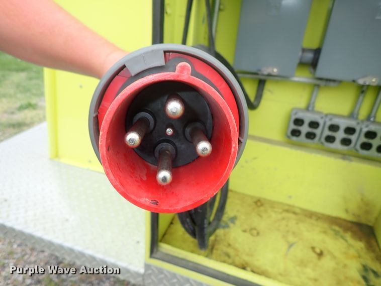 image for item DE5552 1978 Ford F700 fire truck