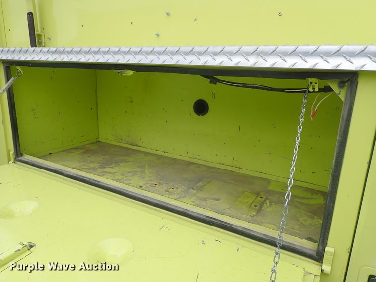 image for item DE5552 1978 Ford F700 fire truck