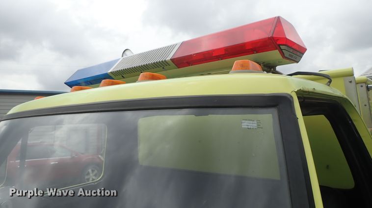 image for item DE5552 1978 Ford F700 fire truck