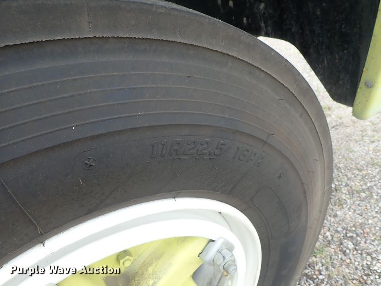 image for item DE5552 1978 Ford F700 fire truck