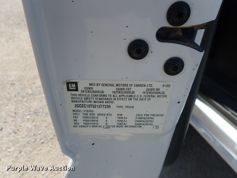 image for item DE5560 2002 Chevrolet Silverado 1500 Ext. Cab pickup truck