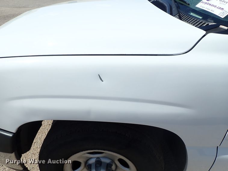 image for item DE5560 2002 Chevrolet Silverado 1500 Ext. Cab pickup truck