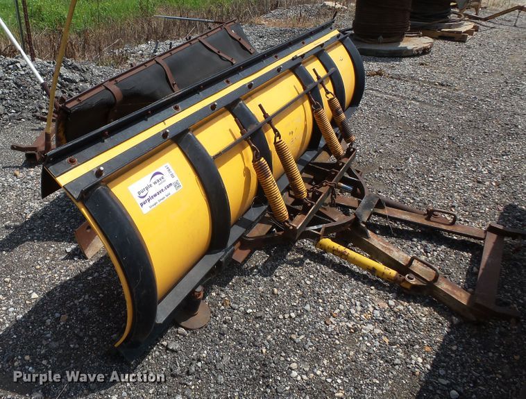 image for item DE7847 Meyer 8'W snow plow