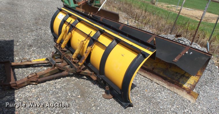 image for item DE7847 Meyer 8'W snow plow