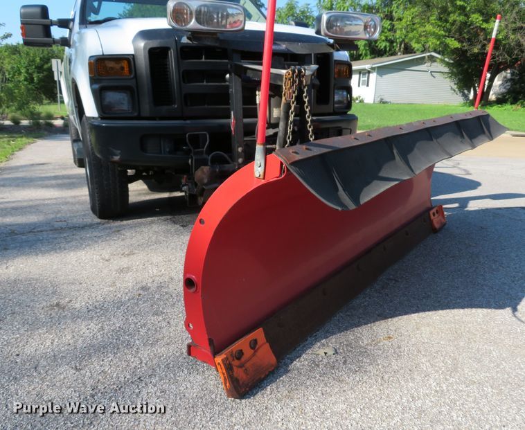 image for item DE8244 2009 Ford F350 Super Duty XL pickup truck