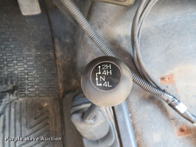 image for item DE8244 2009 Ford F350 Super Duty XL pickup truck