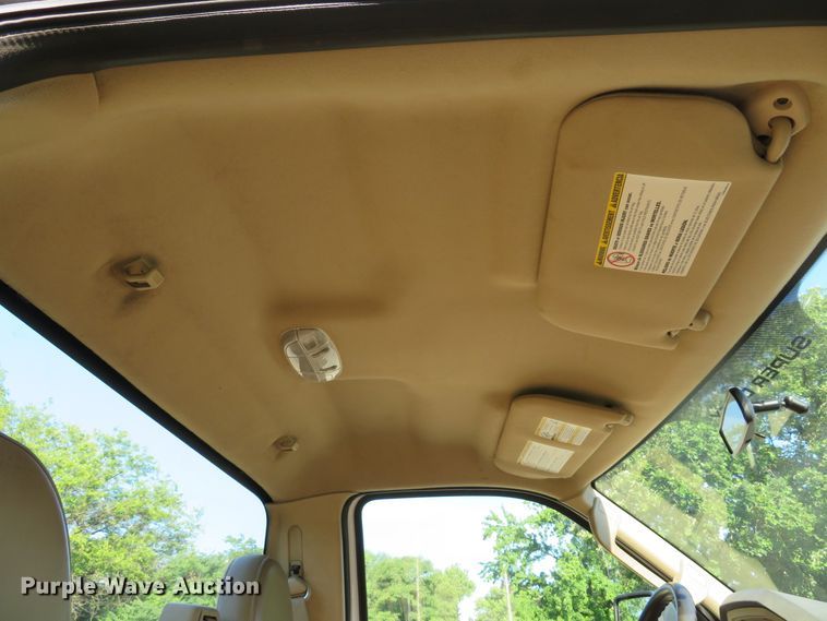 image for item DE8244 2009 Ford F350 Super Duty XL pickup truck