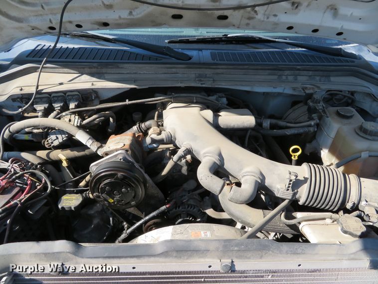 image for item DE8244 2009 Ford F350 Super Duty XL pickup truck