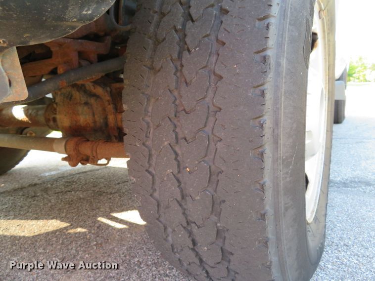 image for item DE8244 2009 Ford F350 Super Duty XL pickup truck