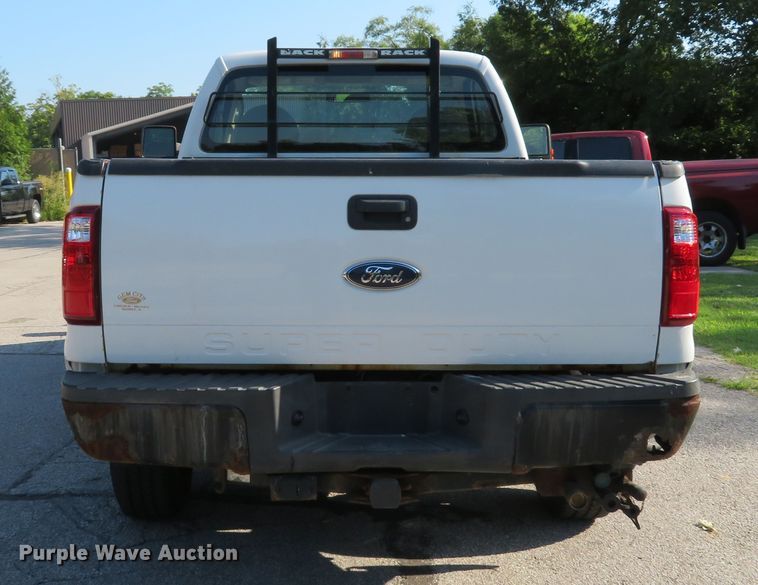 image for item DE8245 2009 Ford F350 Super Duty XL pickup truck