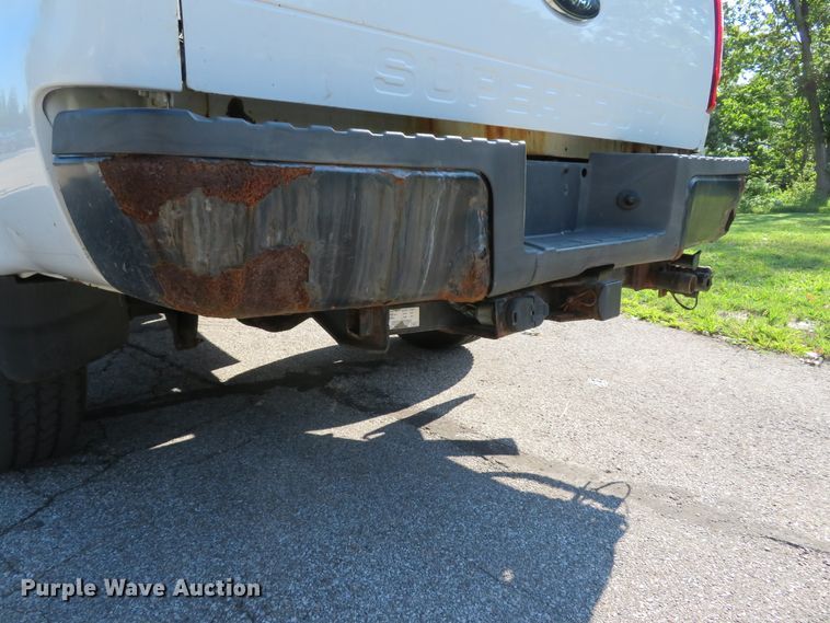 image for item DE8245 2009 Ford F350 Super Duty XL pickup truck