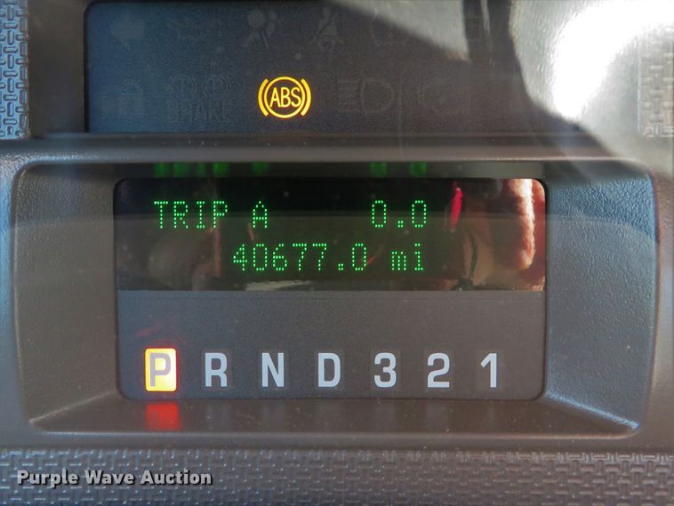 image for item DE8245 2009 Ford F350 Super Duty XL pickup truck