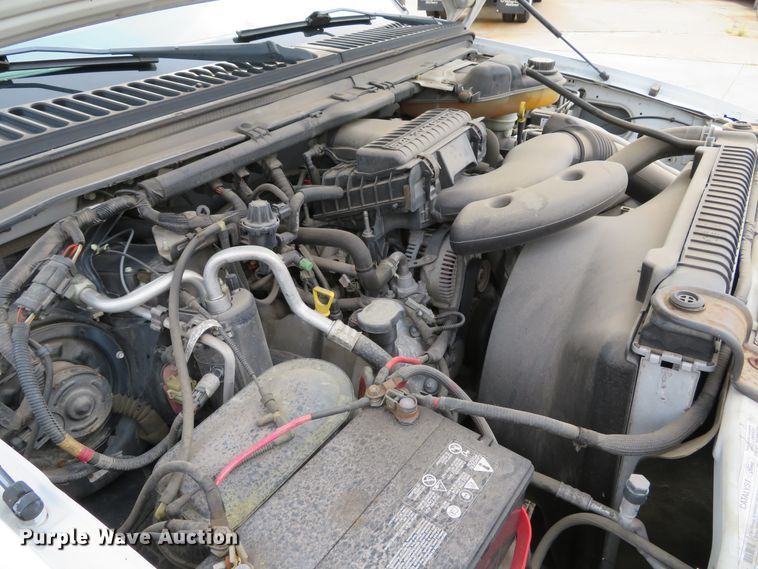 image for item DE8255 2006 Ford F350 Super Duty XL utility bed pickup truck