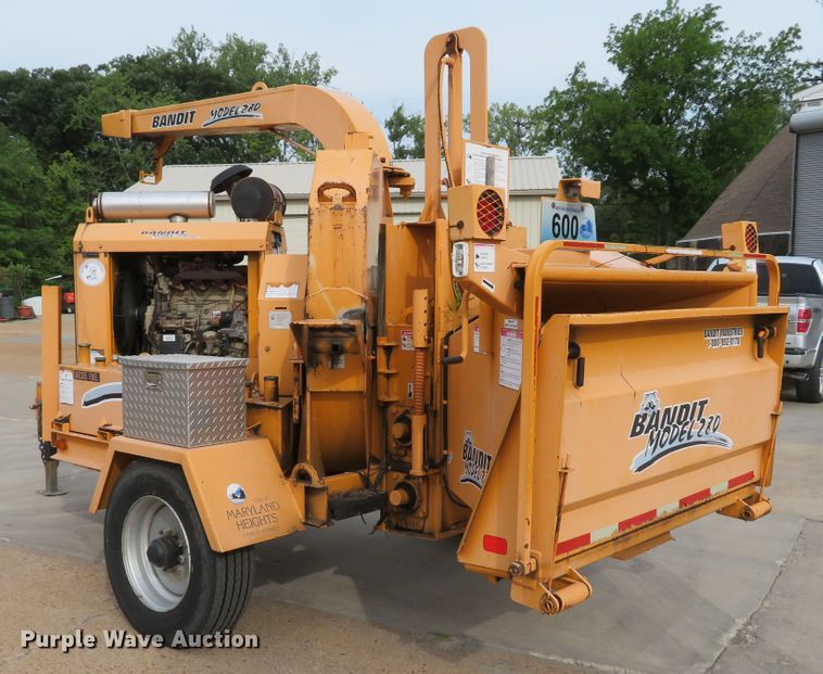 image for item DE8256 Bandit 280 wood chipper