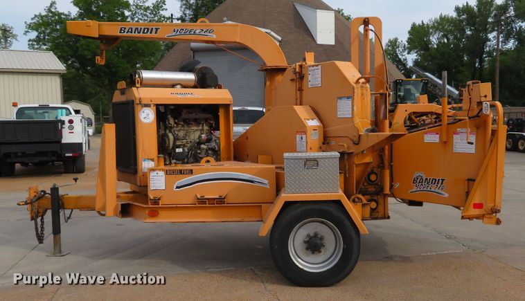 image for item DE8256 Bandit 280 wood chipper