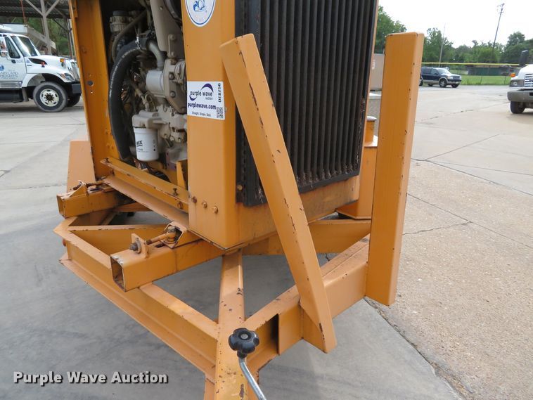 image for item DE8256 Bandit 280 wood chipper
