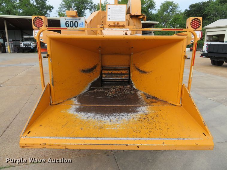 image for item DE8256 Bandit 280 wood chipper