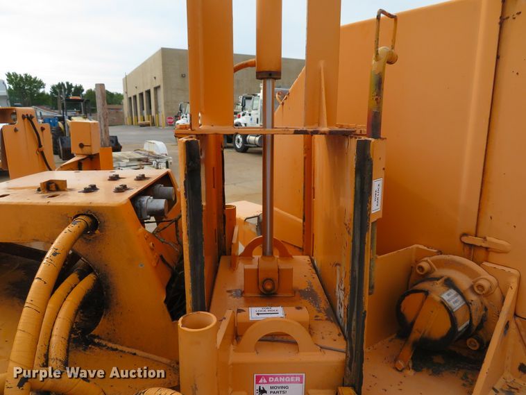 image for item DE8256 Bandit 280 wood chipper