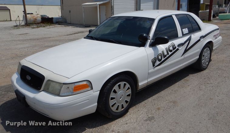 image for item DE8520 2006 Ford Crown Victoria Police Interceptor